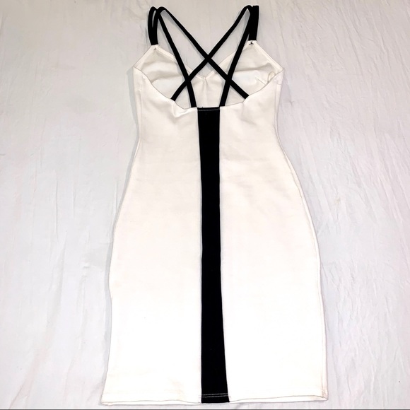 4/$25♦️CHARLOTTE RUSSE B&W Strappy Bodycon Dress - Picture 1 of 6